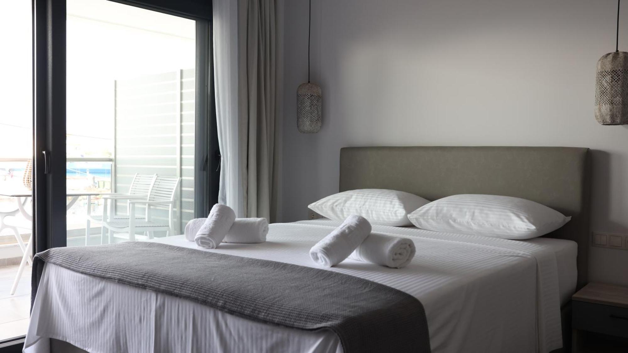 Nautico Rooms Keramoti  Eksteriør billede