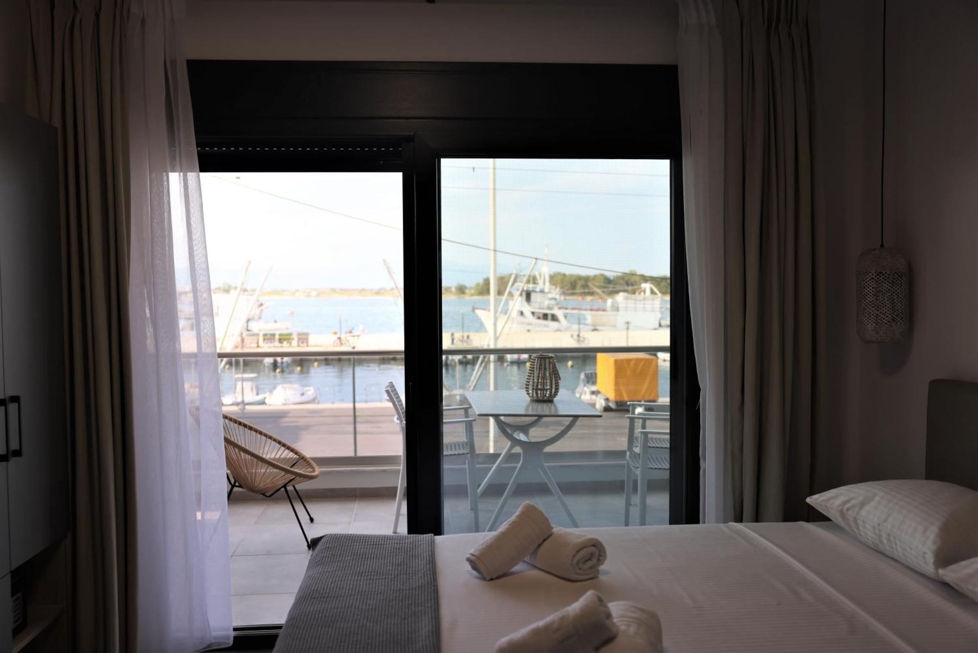 Nautico Rooms Keramoti  Eksteriør billede